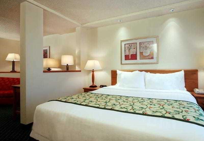 Fairfield Inn And Suites By Marriott Houston The Woodlands Rom bilde