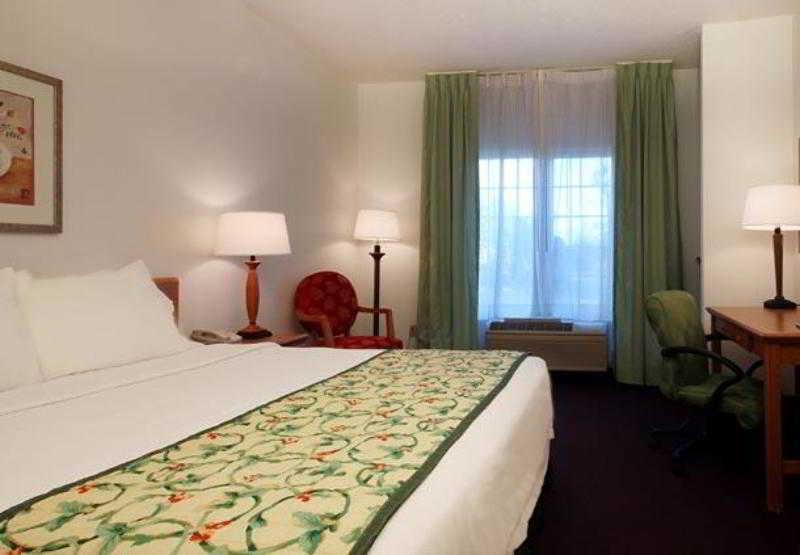 Fairfield Inn And Suites By Marriott Houston The Woodlands Rom bilde